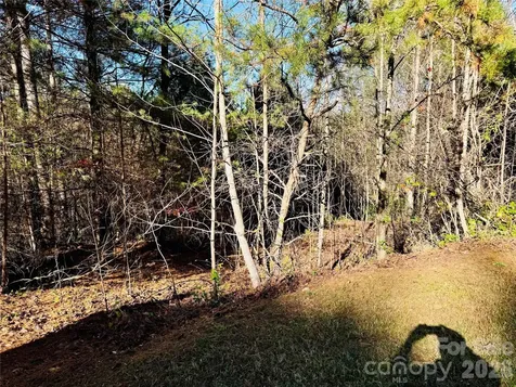 6.09 Acres, Lot 136/137 Johns Ridge Parkway Lenoir NC 28645