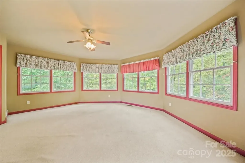 5580 Greenville Highway Brevard NC 28712