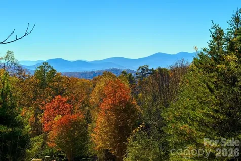 66 Hawtree Court Weaverville NC 28787