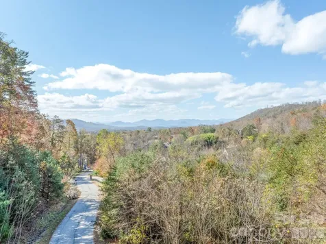 66 Hawtree Court Weaverville NC 28787