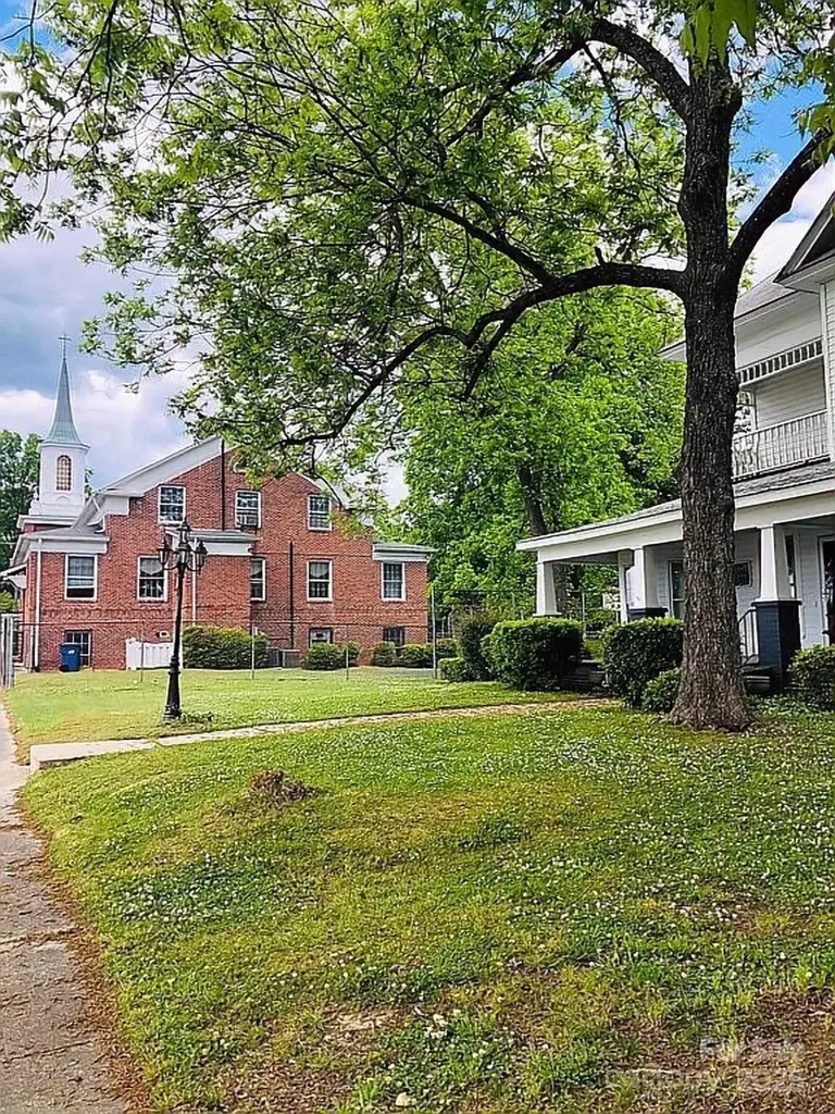 115 S Pearl Street Troy NC 27371