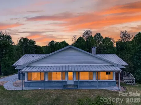 5481 Greenville Highway Zirconia NC 28790