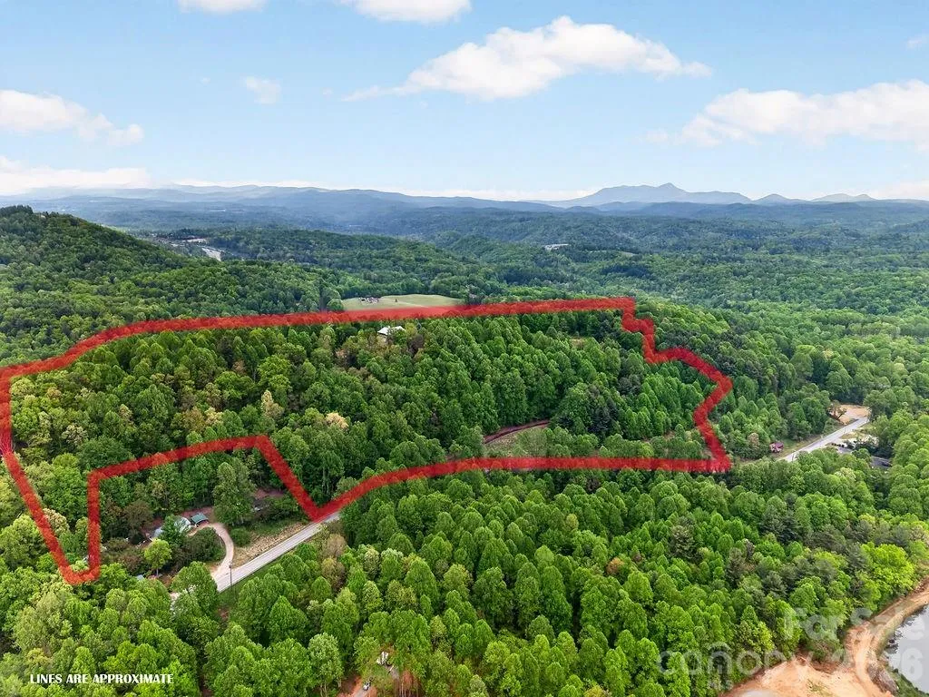 5481 Greenville Highway Zirconia NC 28790