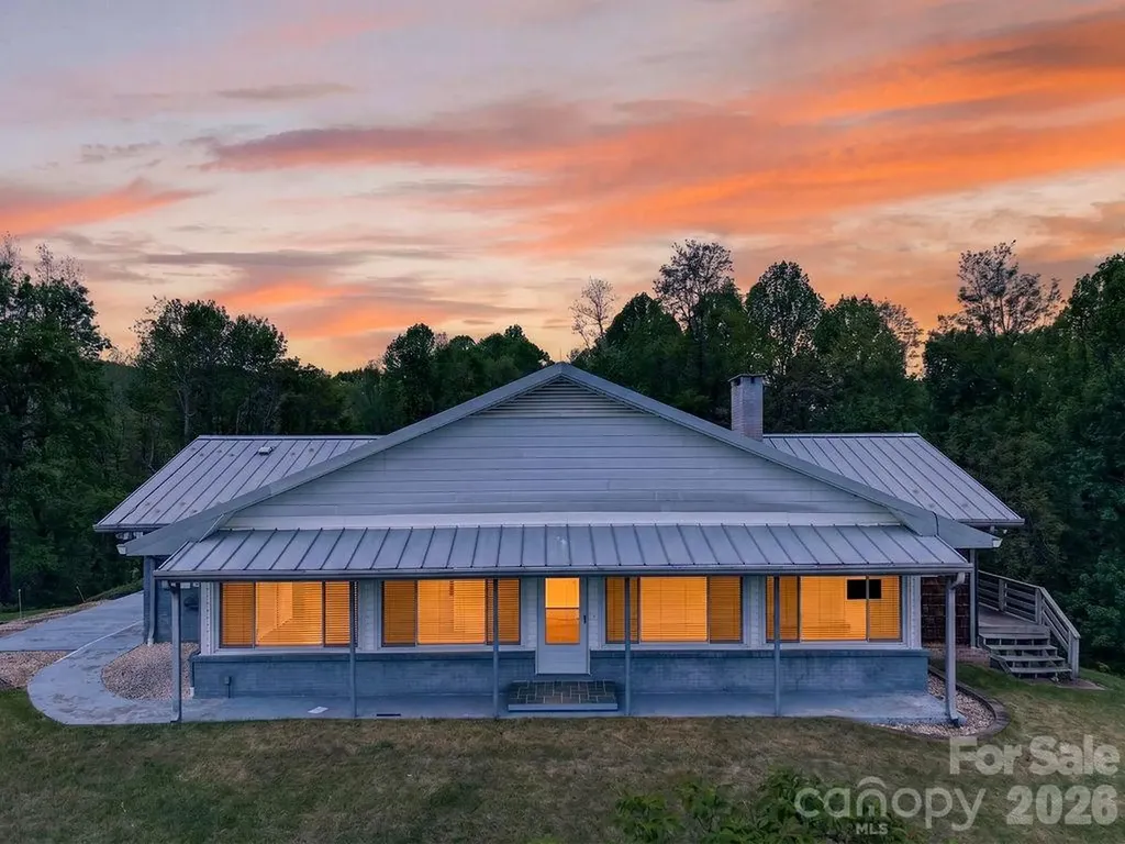 5481 Greenville Highway Zirconia NC 28790