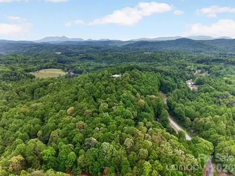 5481 Greenville Highway Zirconia NC 28790