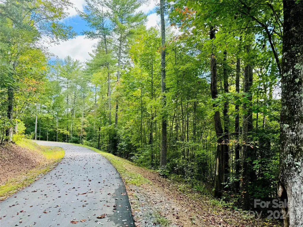 10.21, Acres Lot 90 1981 Round Mountain Parkway Lenoir NC 28645