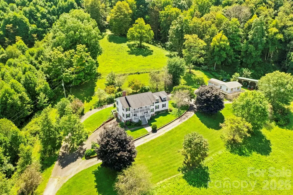 840 Ed Williams Road Zionville NC 28698
