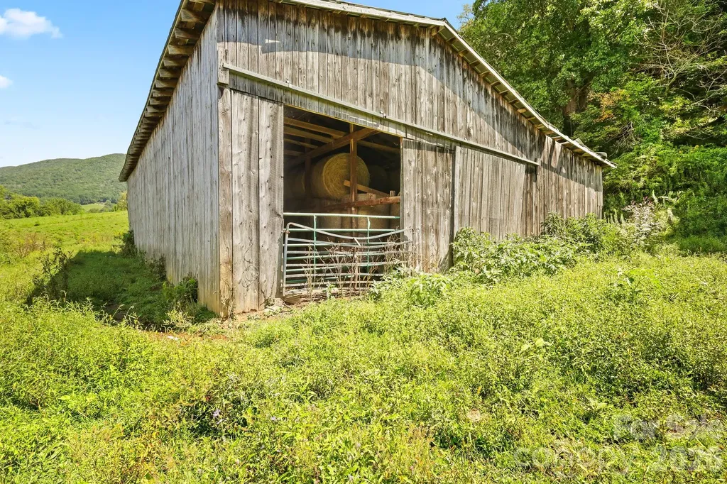 840 Ed Williams Road Zionville NC 28698