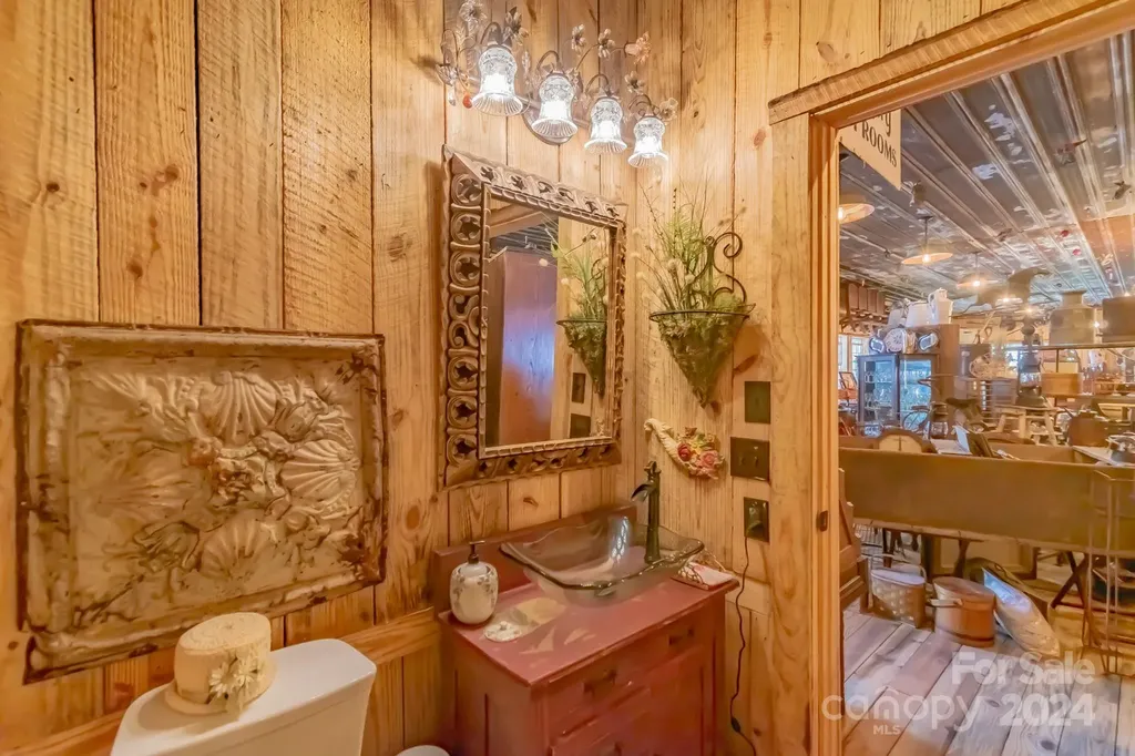 5067 E Dixon Boulevard Kings Mountain NC 28086