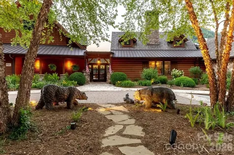 150-2 Saddle Notch Lane Tuckasegee NC 28783