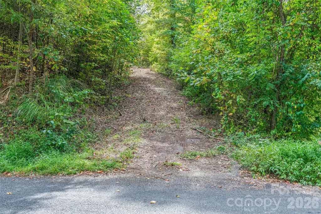 1380 Seven Glens Drive Weaverville NC 28787