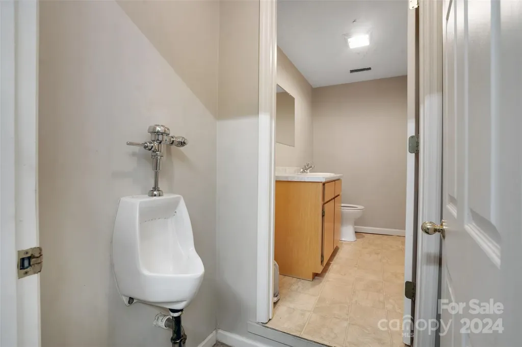 6 Sanderson Street Hayesville NC 28904