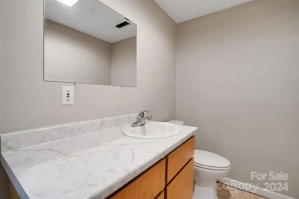 6 Sanderson Street Hayesville NC 28904
