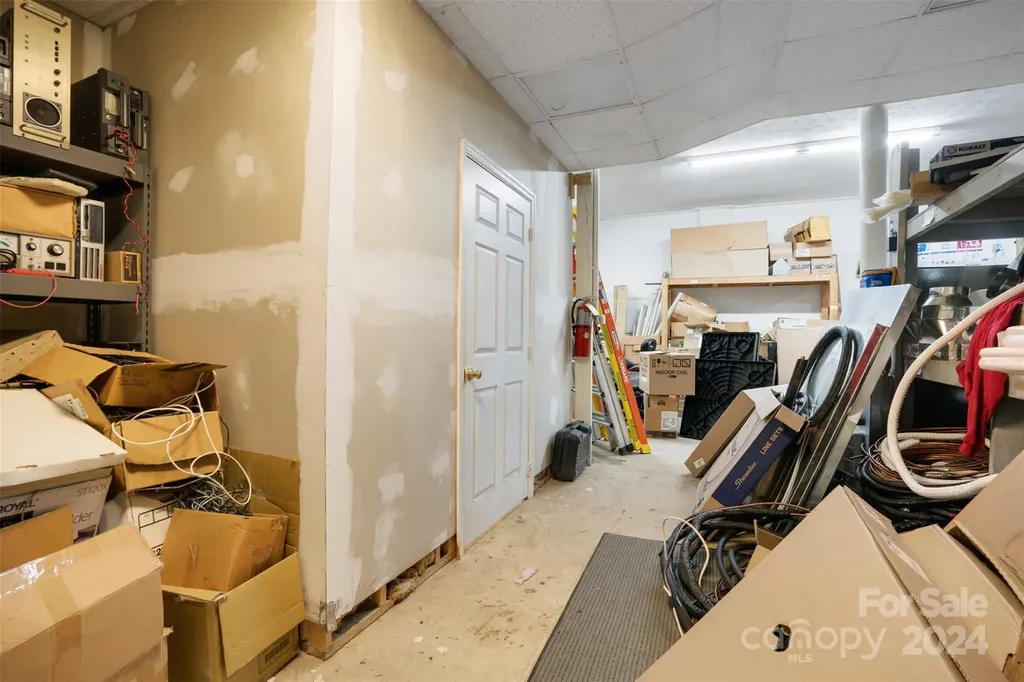6 Sanderson Street Hayesville NC 28904