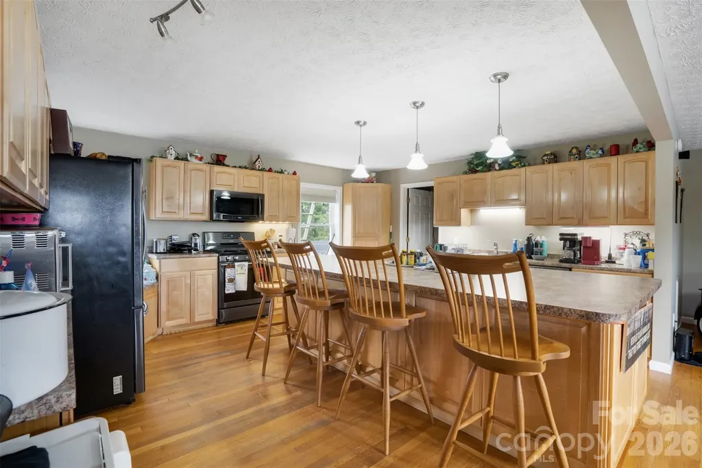 6 Sanderson Street Hayesville NC 28904