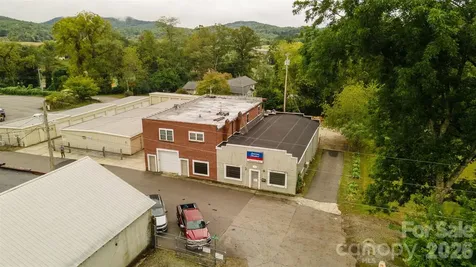 6 Sanderson Street Hayesville NC 28904