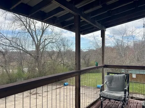 6 Sanderson Street Hayesville NC 28904