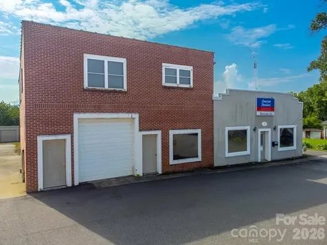 6 Sanderson Street Hayesville NC 28904