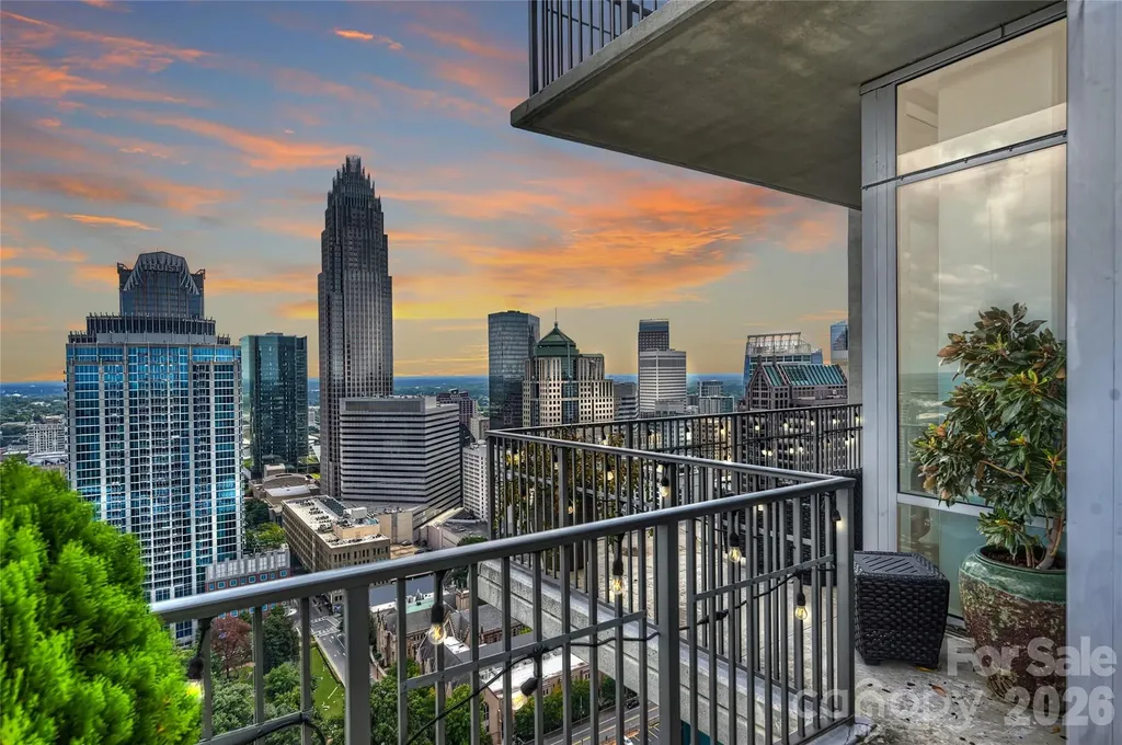 215 N Pine Street Charlotte NC 28202