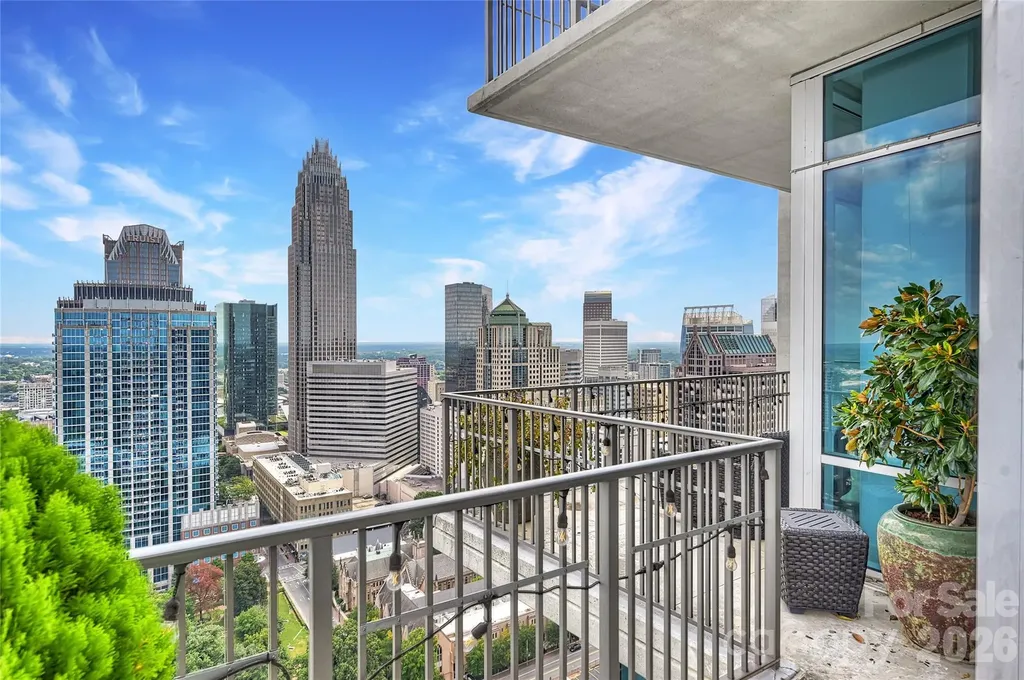 215 N Pine Street Charlotte NC 28202