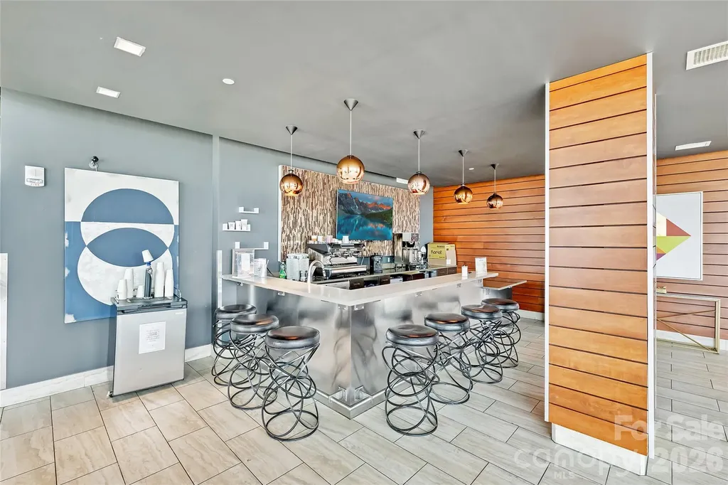 215 N Pine Street Charlotte NC 28202
