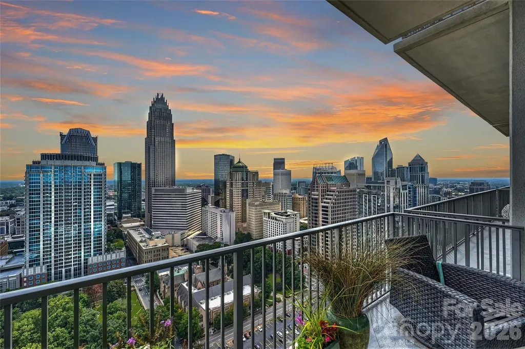 215 N Pine Street Charlotte NC 28202