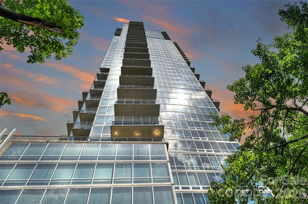 215 N Pine Street Charlotte NC 28202
