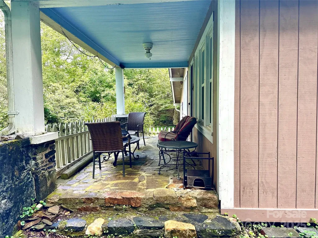 46 Tree Farm Road Spruce Pine NC 28777