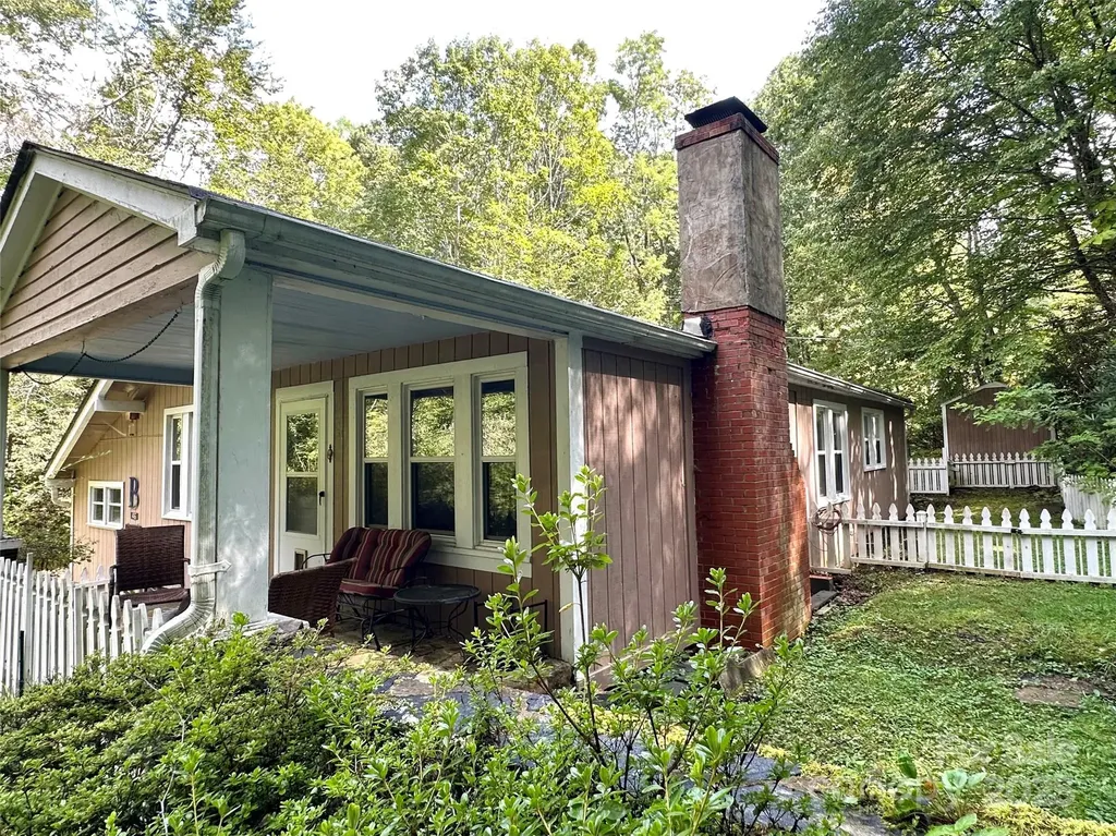 46 Tree Farm Road Spruce Pine NC 28777