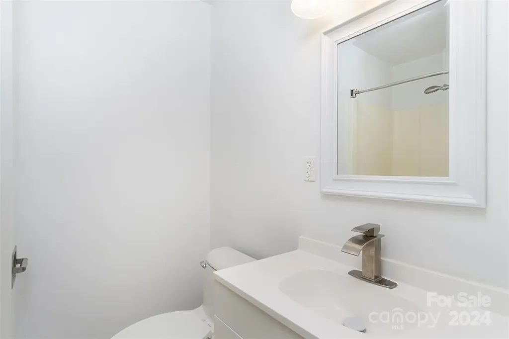 468 Deer Park Lake Road Spruce Pine NC 28777