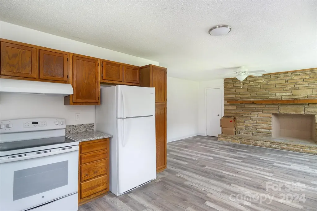 468 Deer Park Lake Road Spruce Pine NC 28777