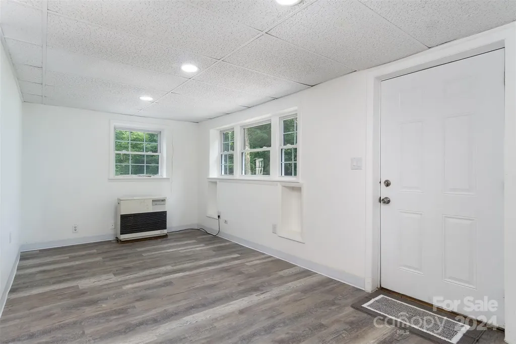 468 Deer Park Lake Road Spruce Pine NC 28777