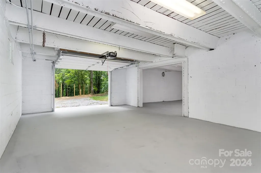 468 Deer Park Lake Road Spruce Pine NC 28777