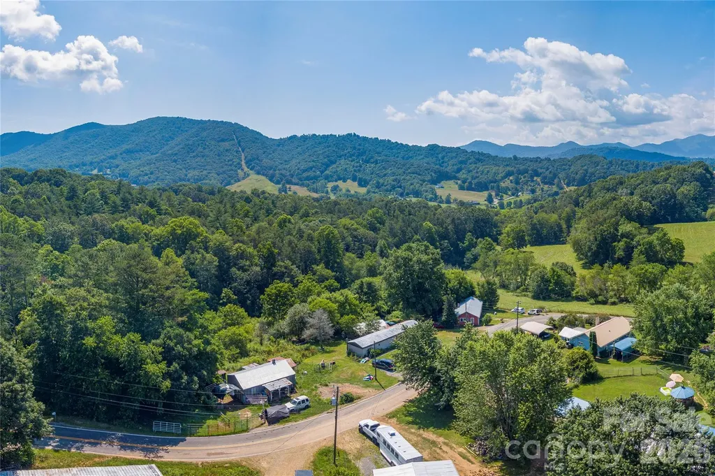 492, 518 And 524 Scruggs Circle Canton NC 28716