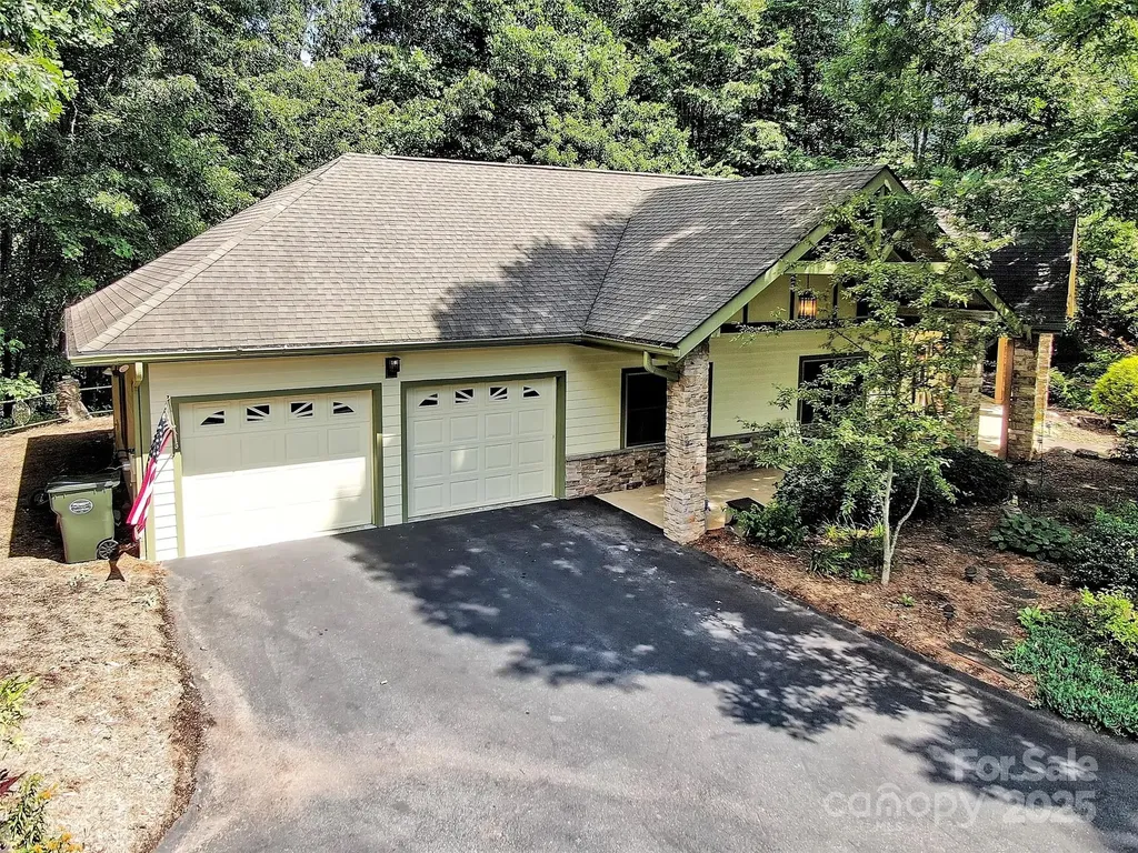 144 Ruffed Grouse Lane Waynesville NC 28786