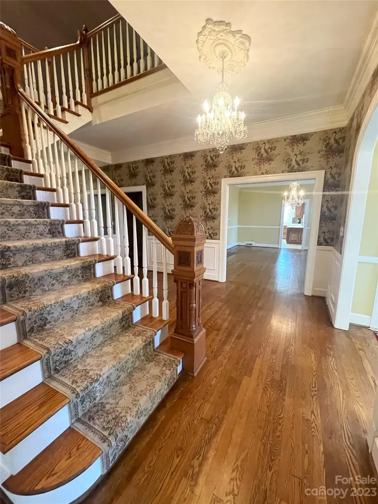 620 N 9th Street Albemarle NC 28001