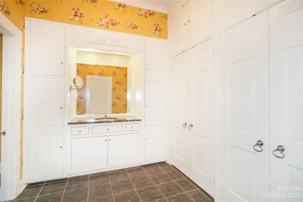 620 N 9th Street Albemarle NC 28001