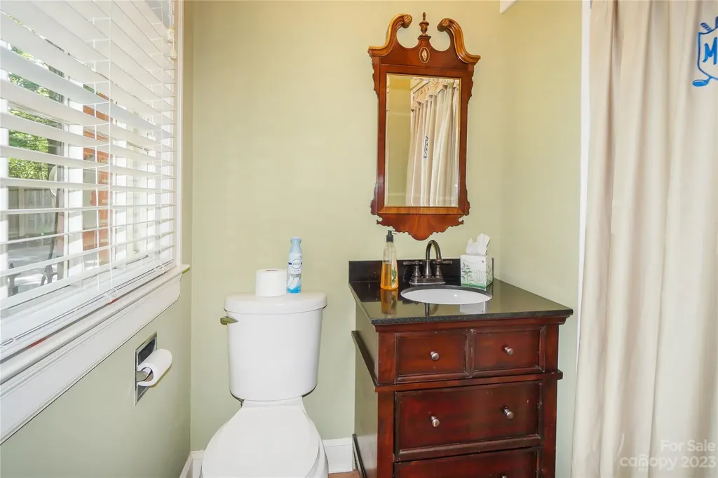 620 N 9th Street Albemarle NC 28001