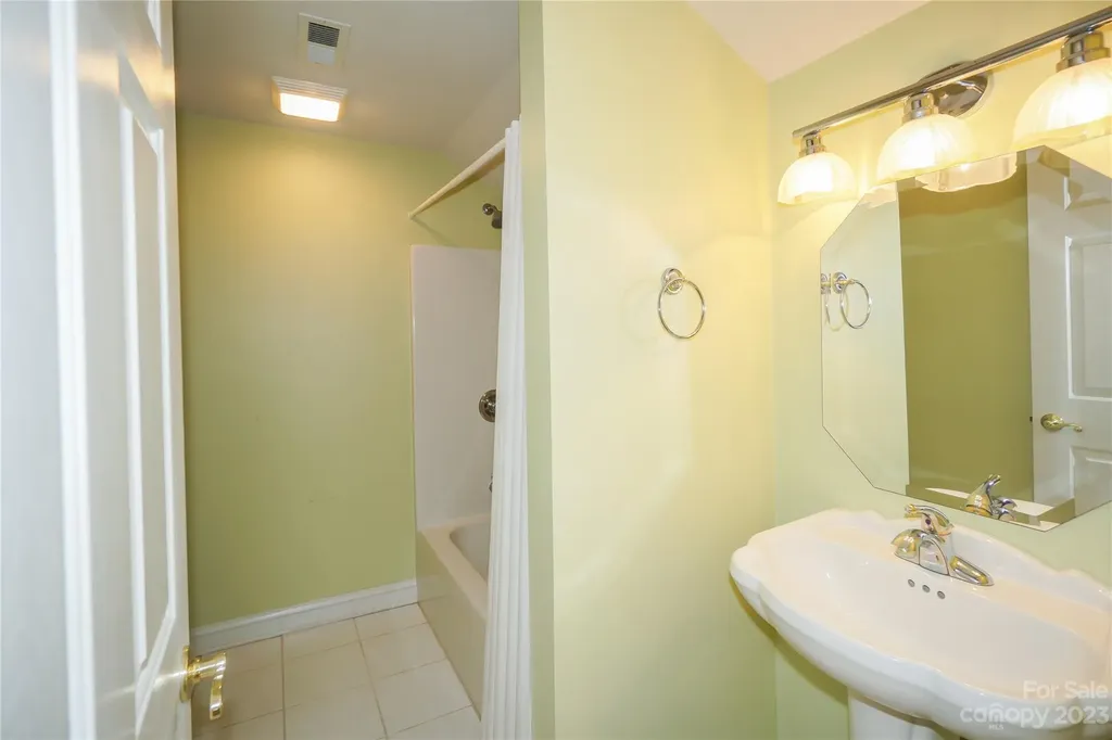 620 N 9th Street Albemarle NC 28001