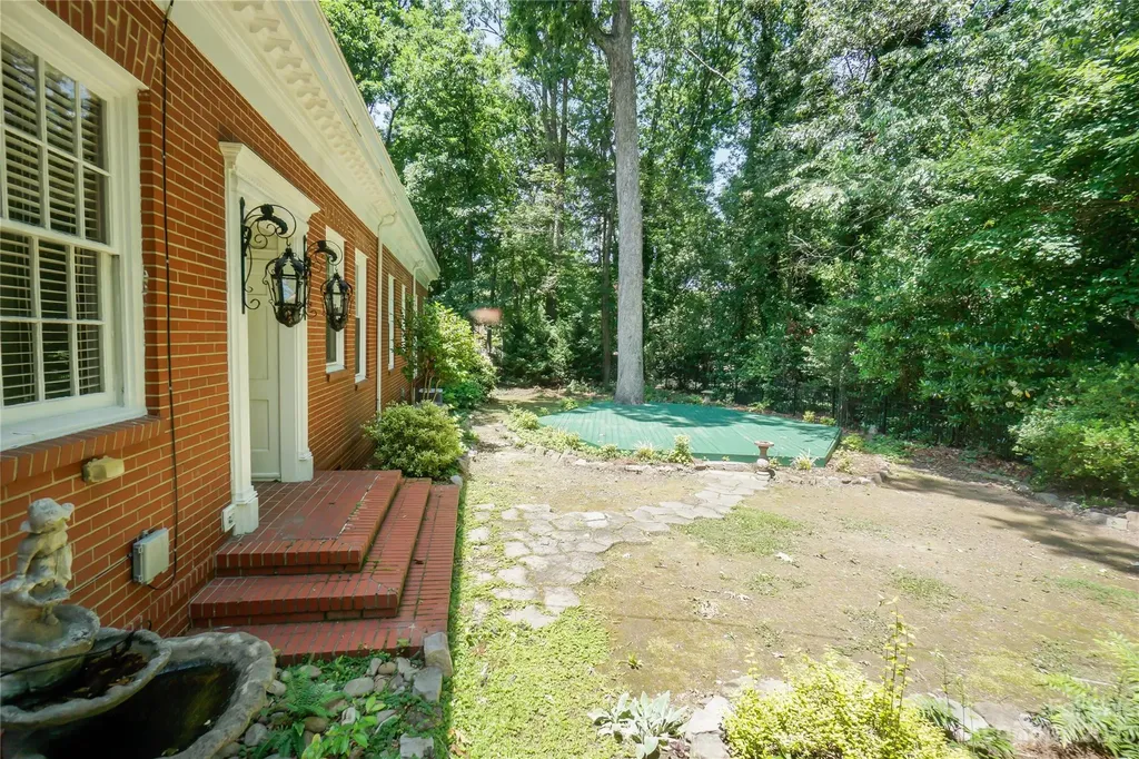 620 N 9th Street Albemarle NC 28001