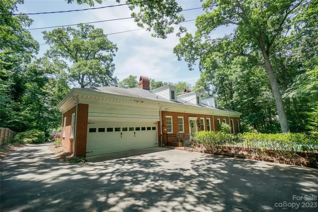 620 N 9th Street Albemarle NC 28001