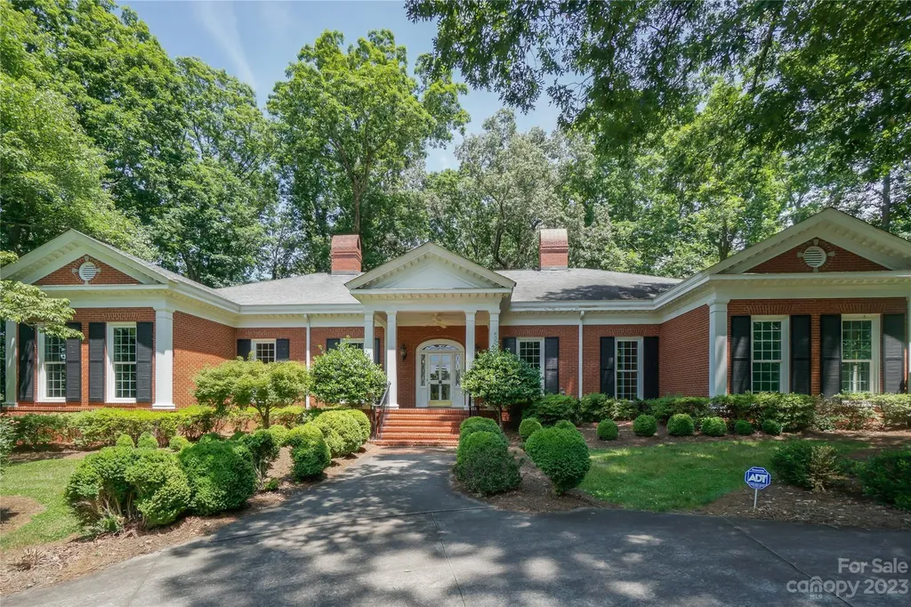 620 N 9th Street Albemarle NC 28001