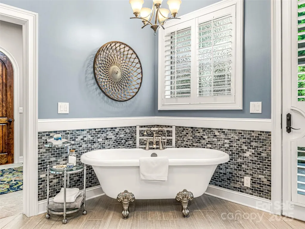 202 Emerald Lane Maggie Valley NC 28751