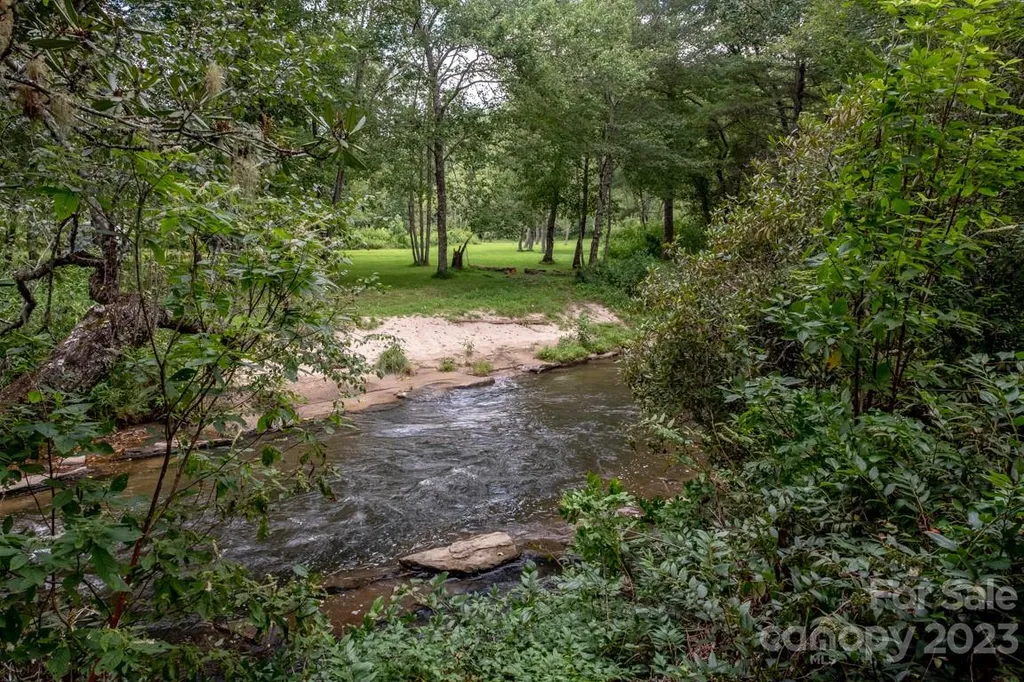 427 Quarry Road Lake Toxaway NC 28747