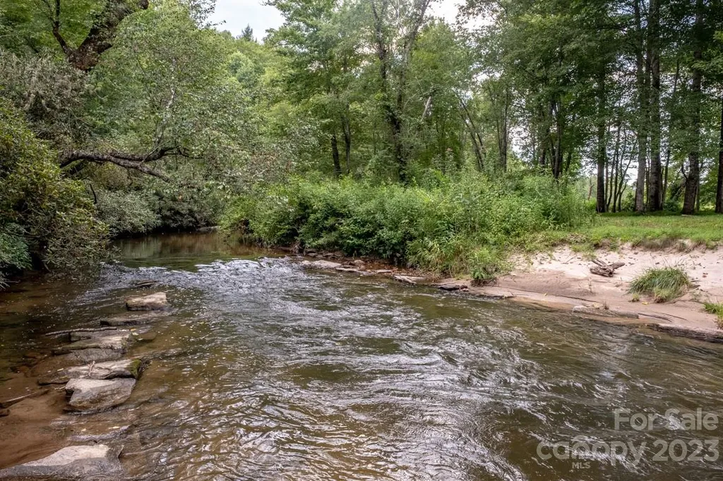 427 Quarry Road Lake Toxaway NC 28747