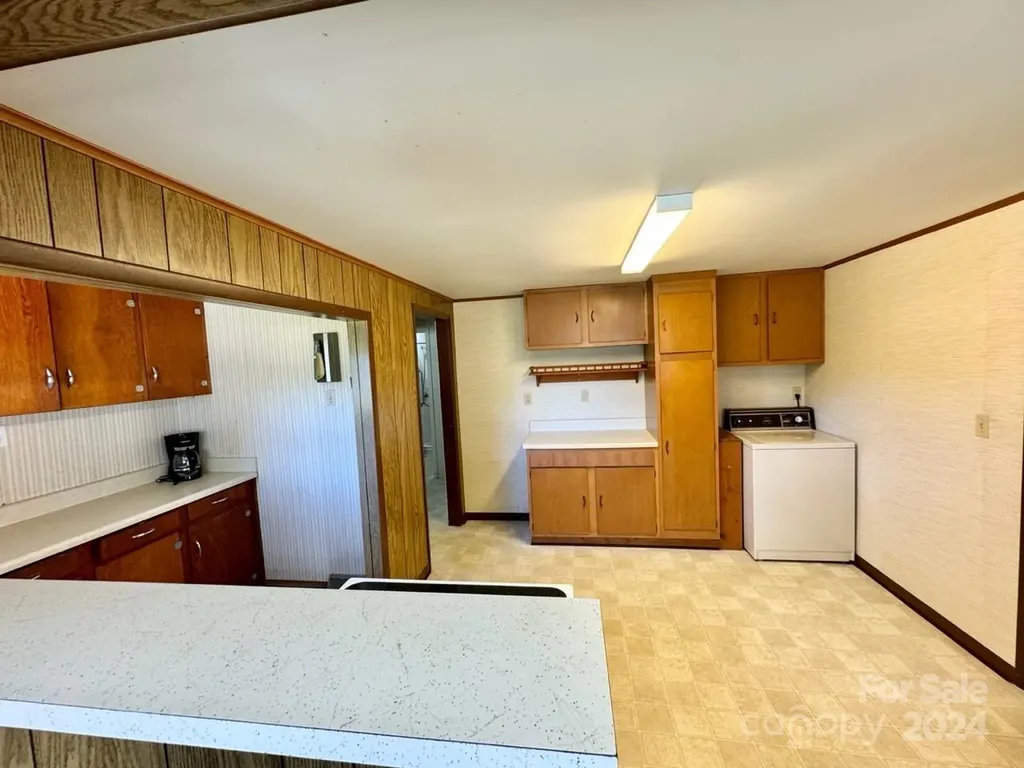 565 Neely Road Brevard NC 28712