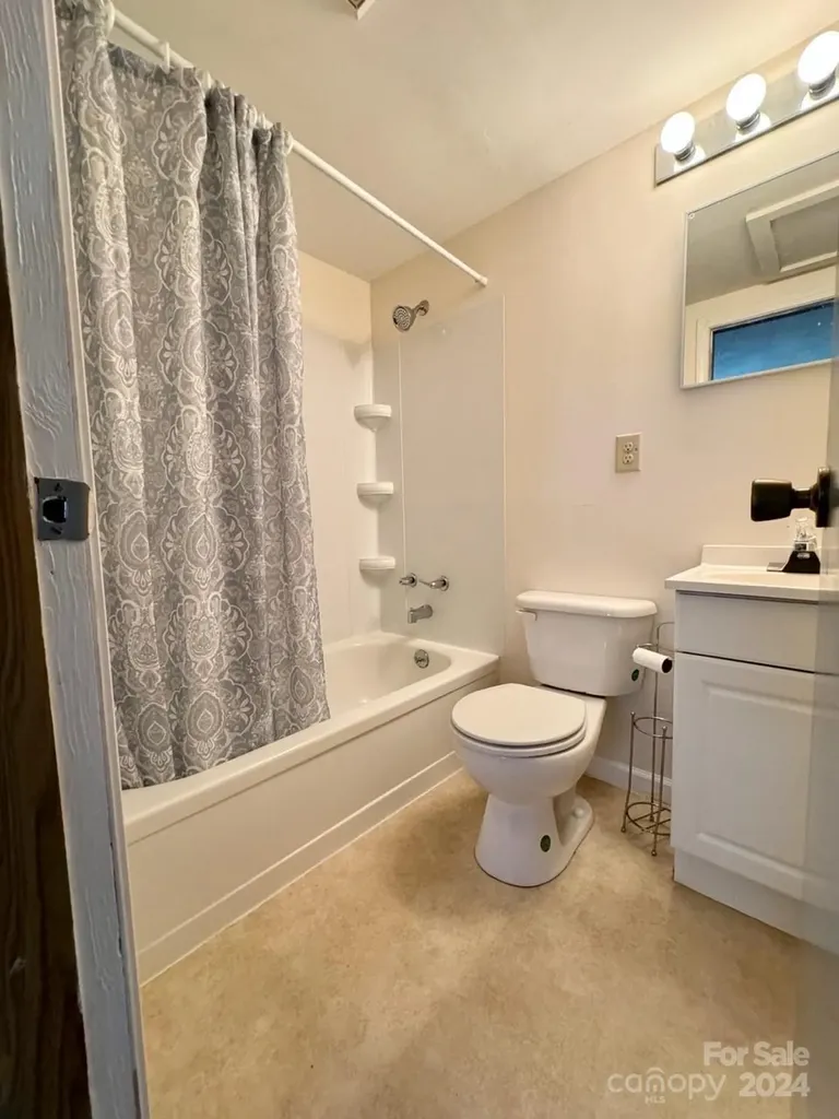565 Neely Road Brevard NC 28712