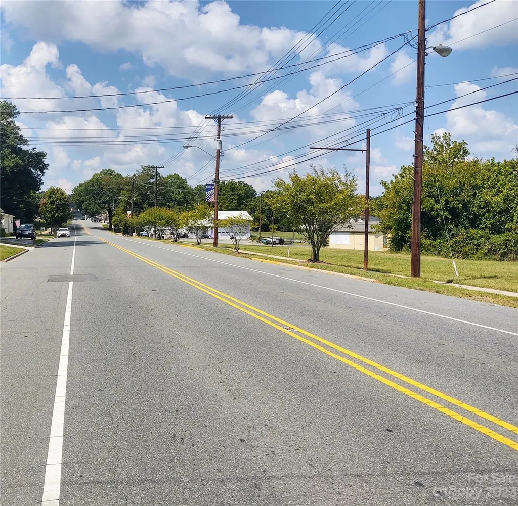 207 Virginia Avenue Bessemer City NC 28016
