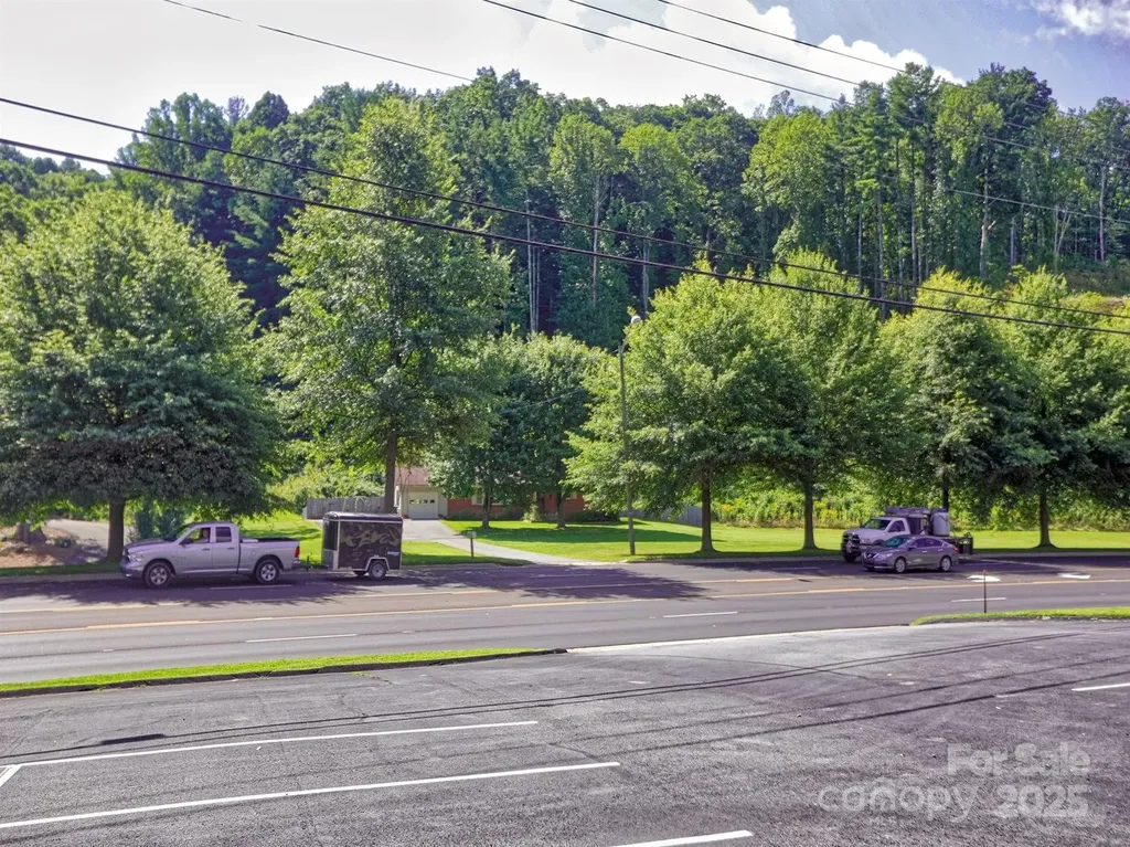 1460 Russ Avenue Waynesville NC 28786