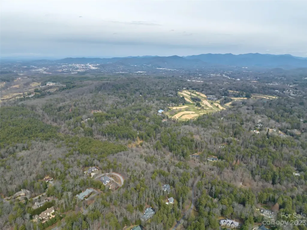 9999 Cedar Hill Drive Asheville NC 28803